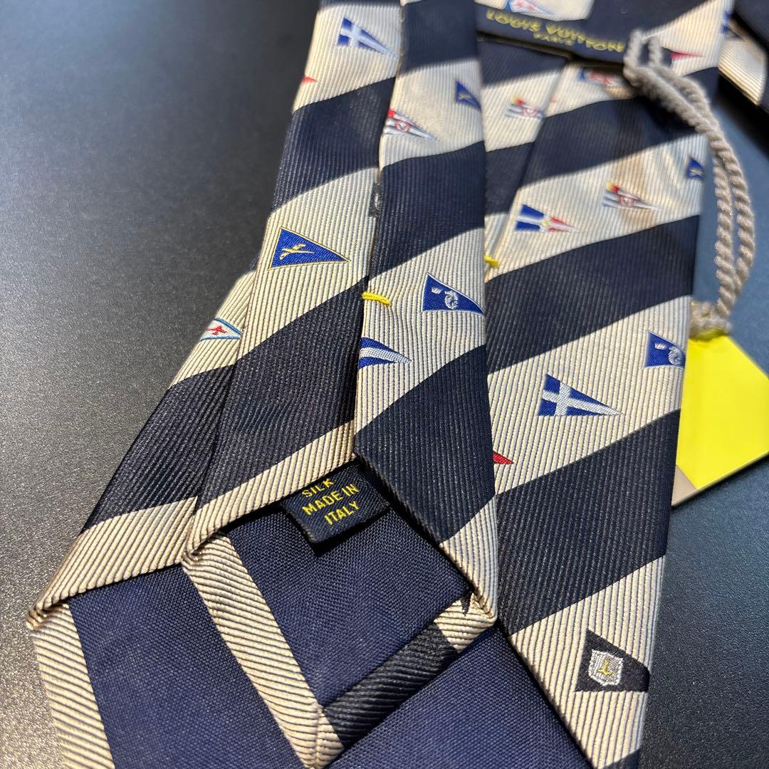 本日まで ルイヴィトン ネクタイ LVCUP ネイビー シルバー - メルカリ