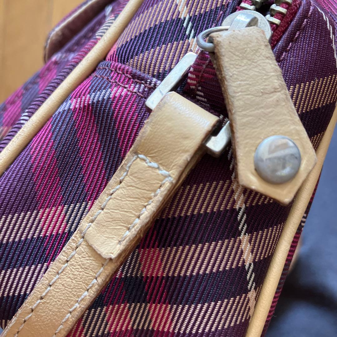 バーバリーブルーレーベル チェック柄ショルダーバッグ ボルドーピンク