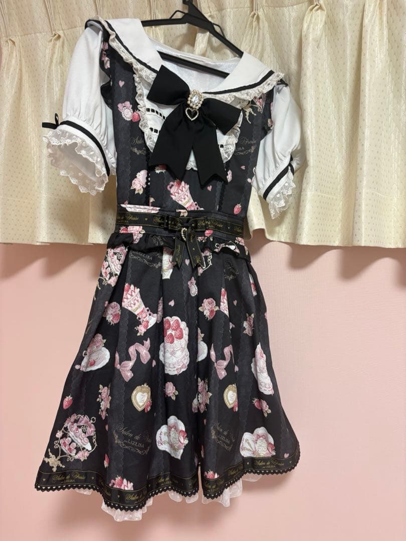 リズリサ Salon de Fraise柄ワンピース - メルカリ