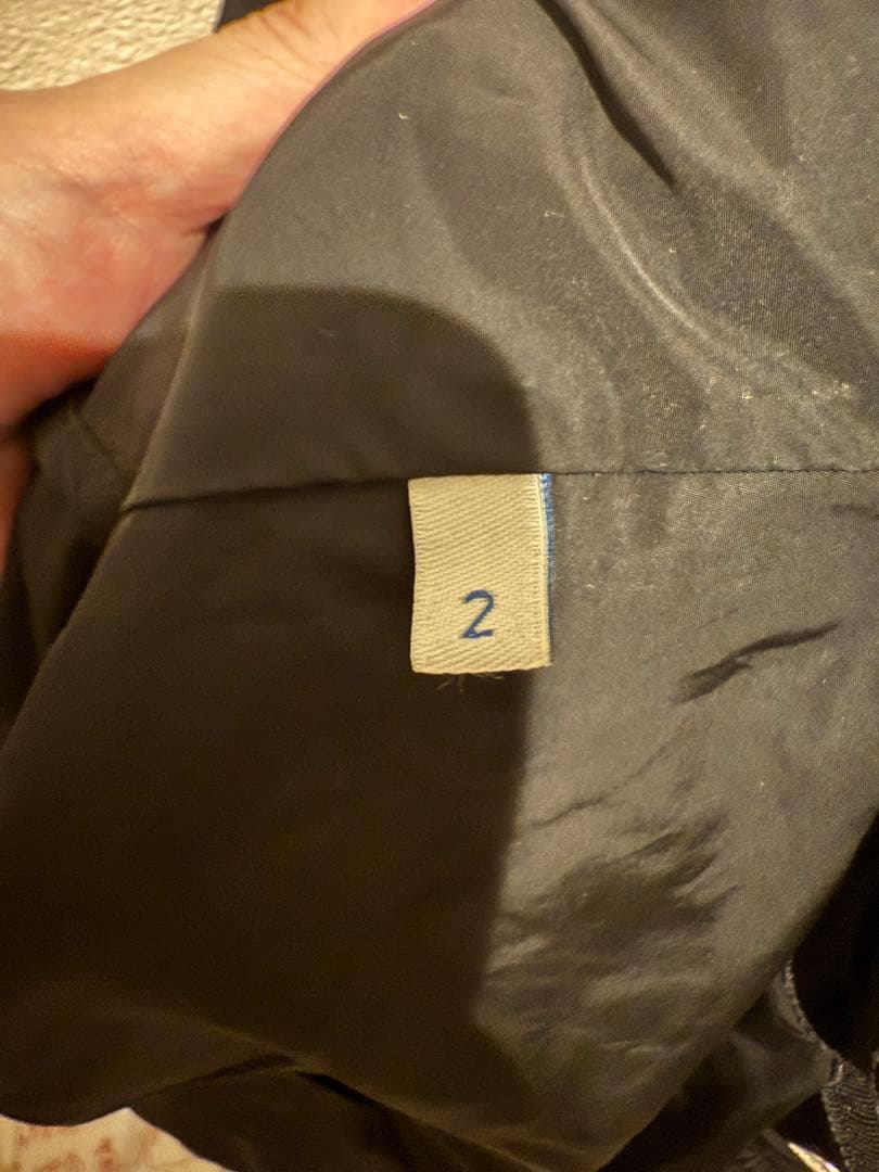 MONCLER 極美品 ブラック フードやロゴ付き ロングマウンテンパーカー 2