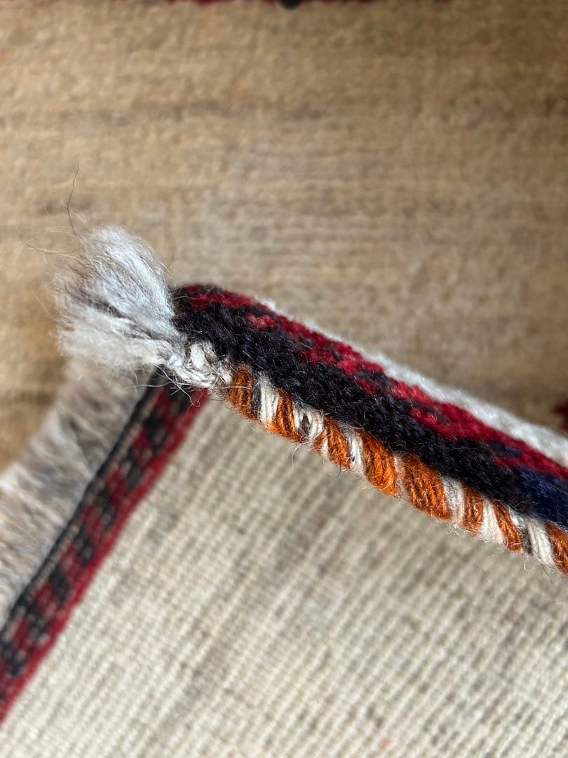 【値下げ中】トライバルラグ（ギャッベ に近い）119cm×155cm