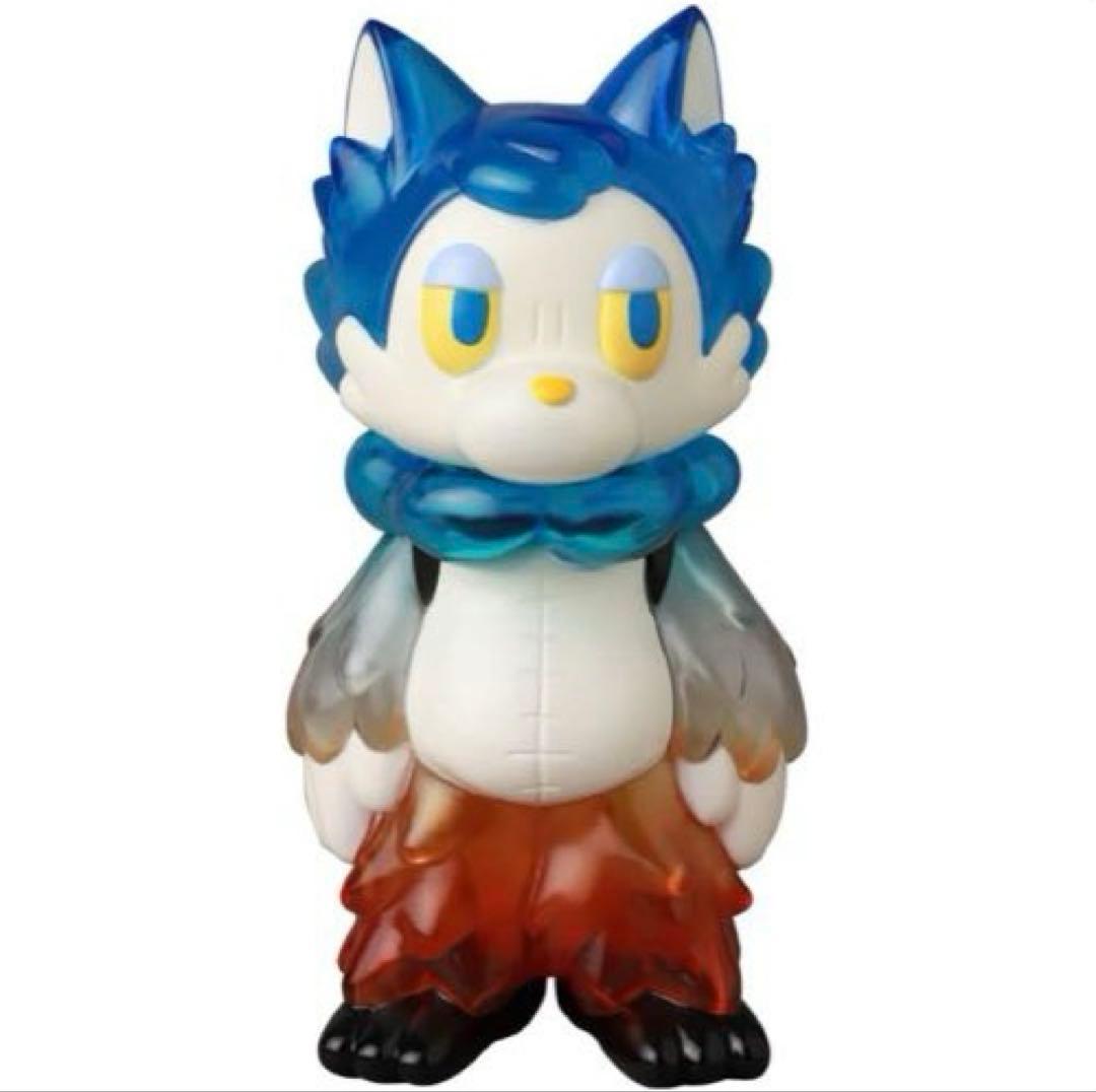 おおかみくん 夜あけ ソフビ おおかみくん」のソフビモデルがクリア素材を用いた「夜あけ」Ver.で