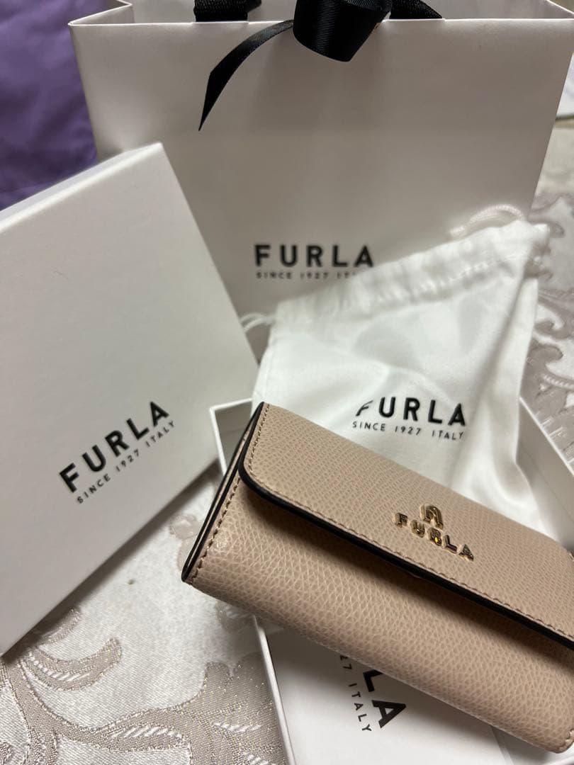 FURLAのキーケース FURLA（フルラ） キーケース キーリング カメリア レディース 4連 ロゴ