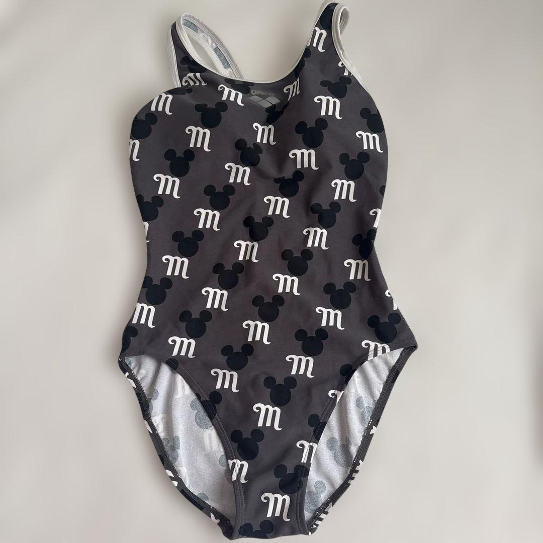 arena ミッキーマウス柄 スポーツ用水着 - メルカリ