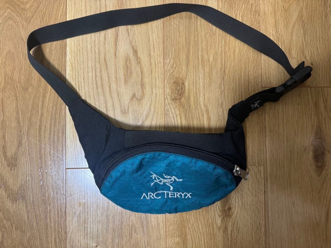 アークテリクス 90sアーバンファニー 水色 カナダ製 - メルカリ