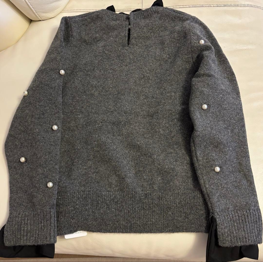 新品タグ付き✨ ジャスグリッティー パール刺繍プルオーバー - メルカリ