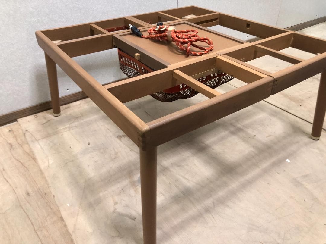 昭和レトロ 東芝 やぐらこたつ 折りたたみ 横綱 KY-471F 1120-4 - メルカリ