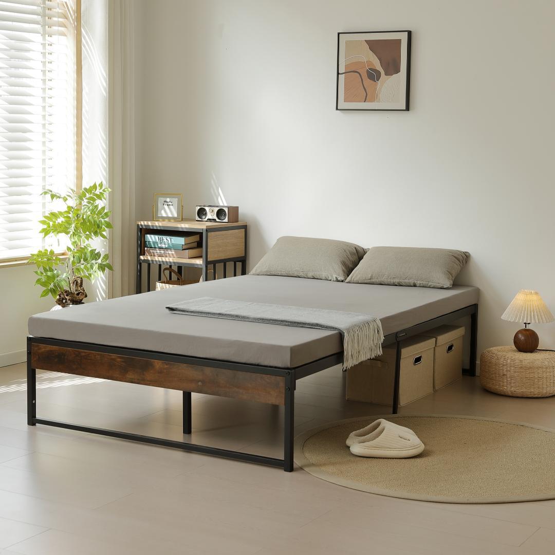 限定価格！【セミダブル SD】ベッドフレーム パイプベッド　BLACK