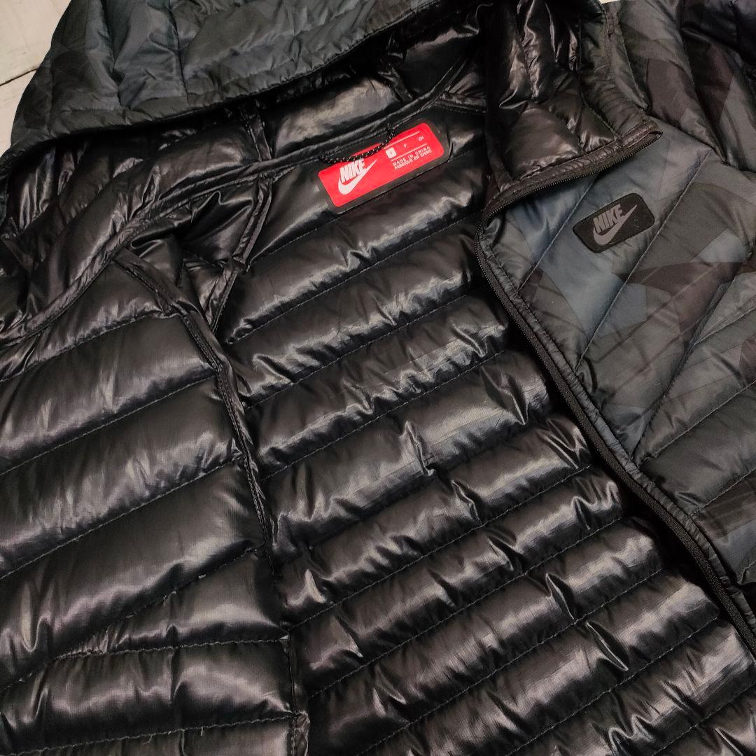 美品】NIKE◇DOWN FILL HOODIE◇S/総柄/赤タグ - メルカリ