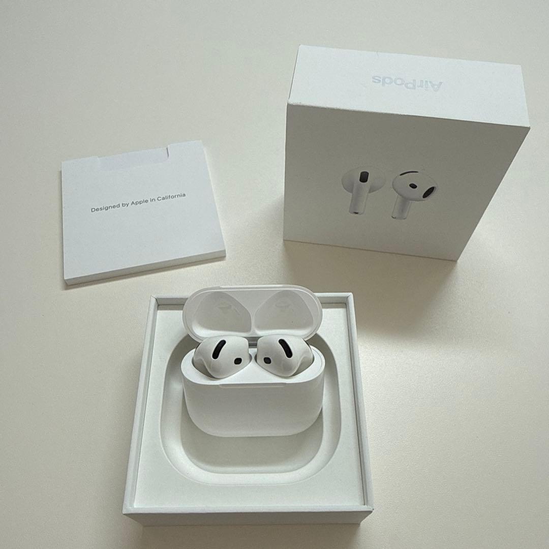 AirPods4 本体 ホワイト 充電ケース付き ノイキャン無し
