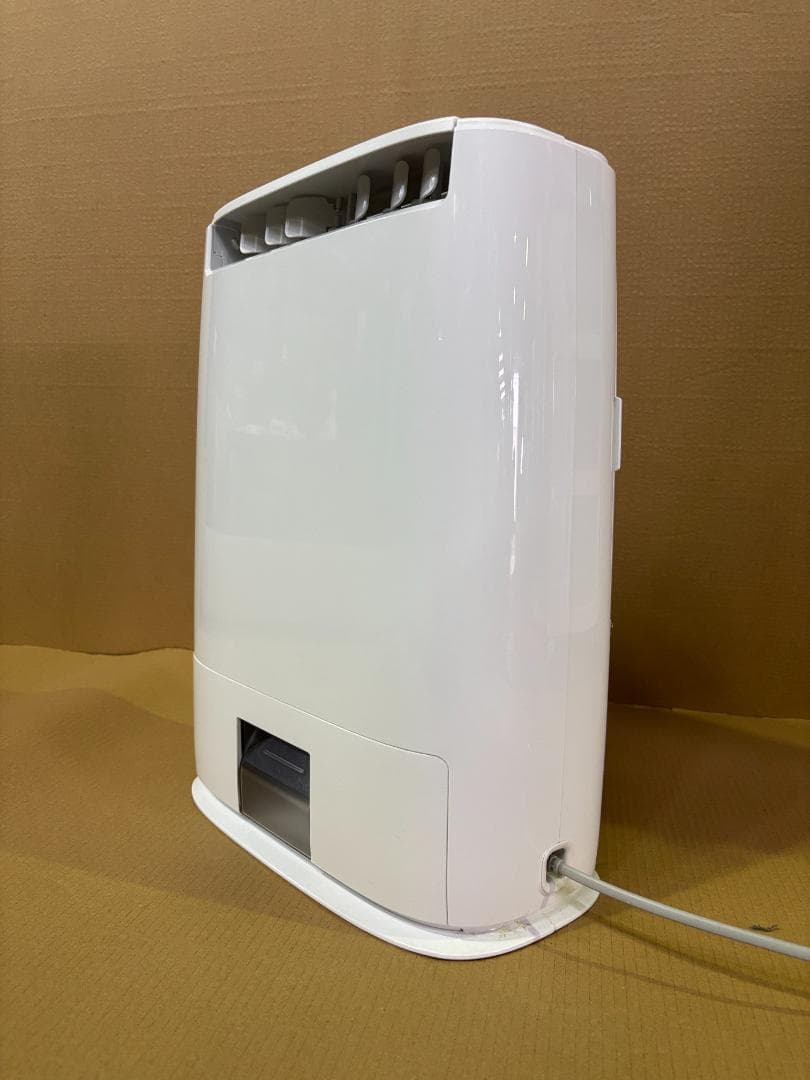 【ゆう】　2021年製　Panasonic 衣類乾燥除湿機 F-YZU60