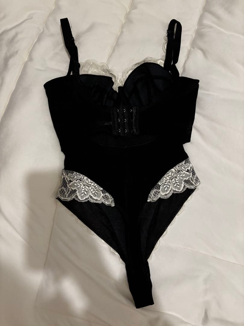 グラントイーワンズ LALA Tバックボディスーツ E75M補正下着 - メルカリ