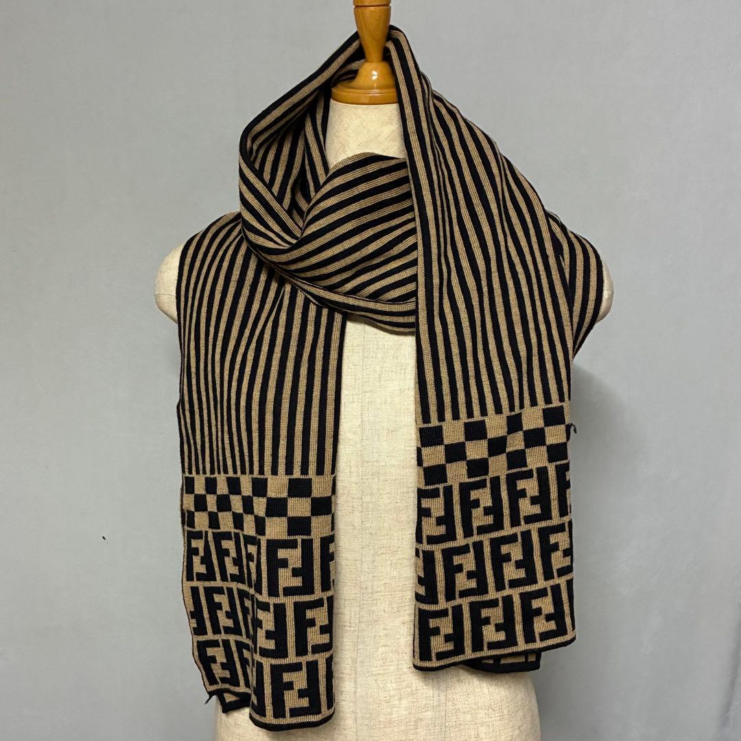 【FENDI】ズッカデザイン ウール素材 ストール マフラー フェンディ FENDI マフラー ストール ズッカ ブラウン ウール素材