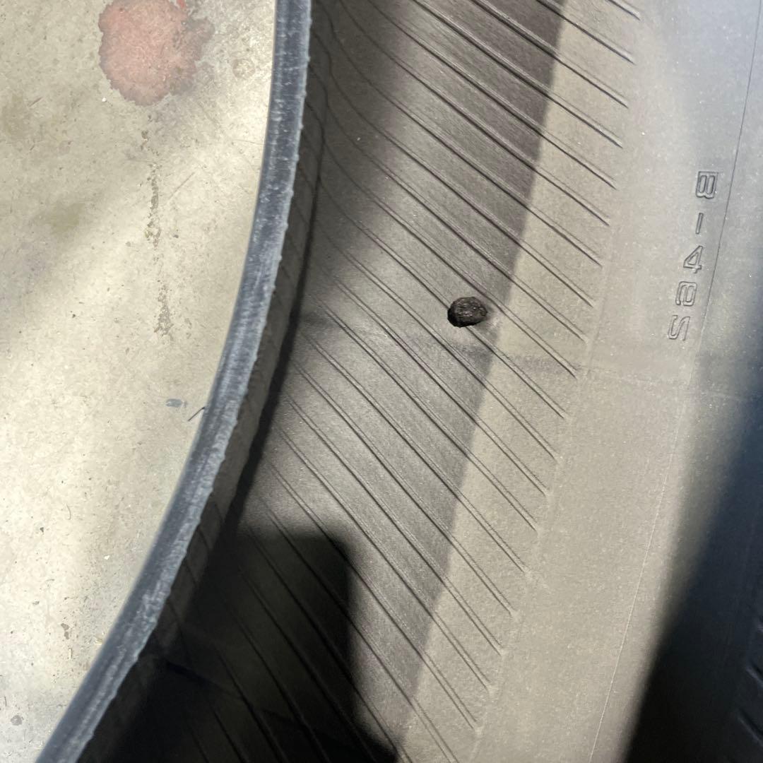 215/55R17 ヨコハマ　夏タイヤ