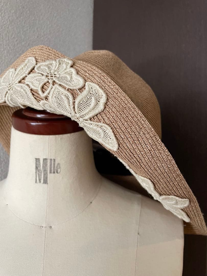 美品アシーナニューヨークフラワー刺繍 麦わら帽子Athena New York