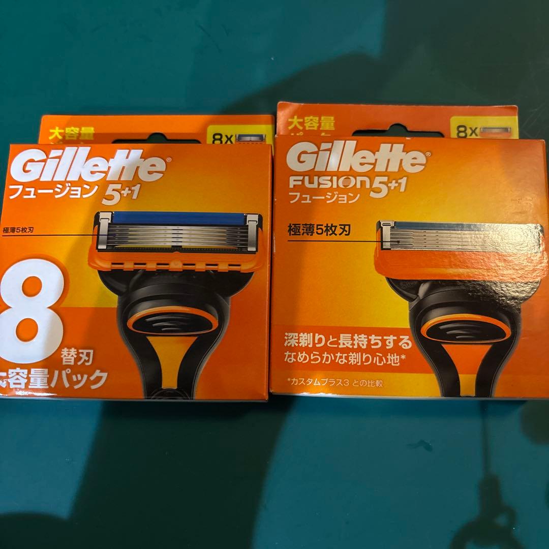 Gillette Fusion 5+1 替え刃 8個入り 大容量パック２箱 Amazon.co.jp: ジレット フュージョン5+1 マニュアル 髭剃り カミソリ