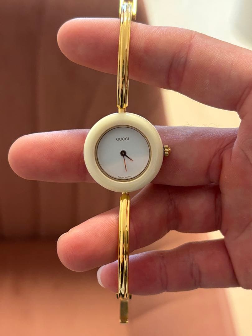 グッチ GUCCI チェンジベゼル バングルウォッチ 腕時計 ジャンク GUCCI バングルウォッチ チェンジベゼルの買取実績 | 買取専門店さすがや