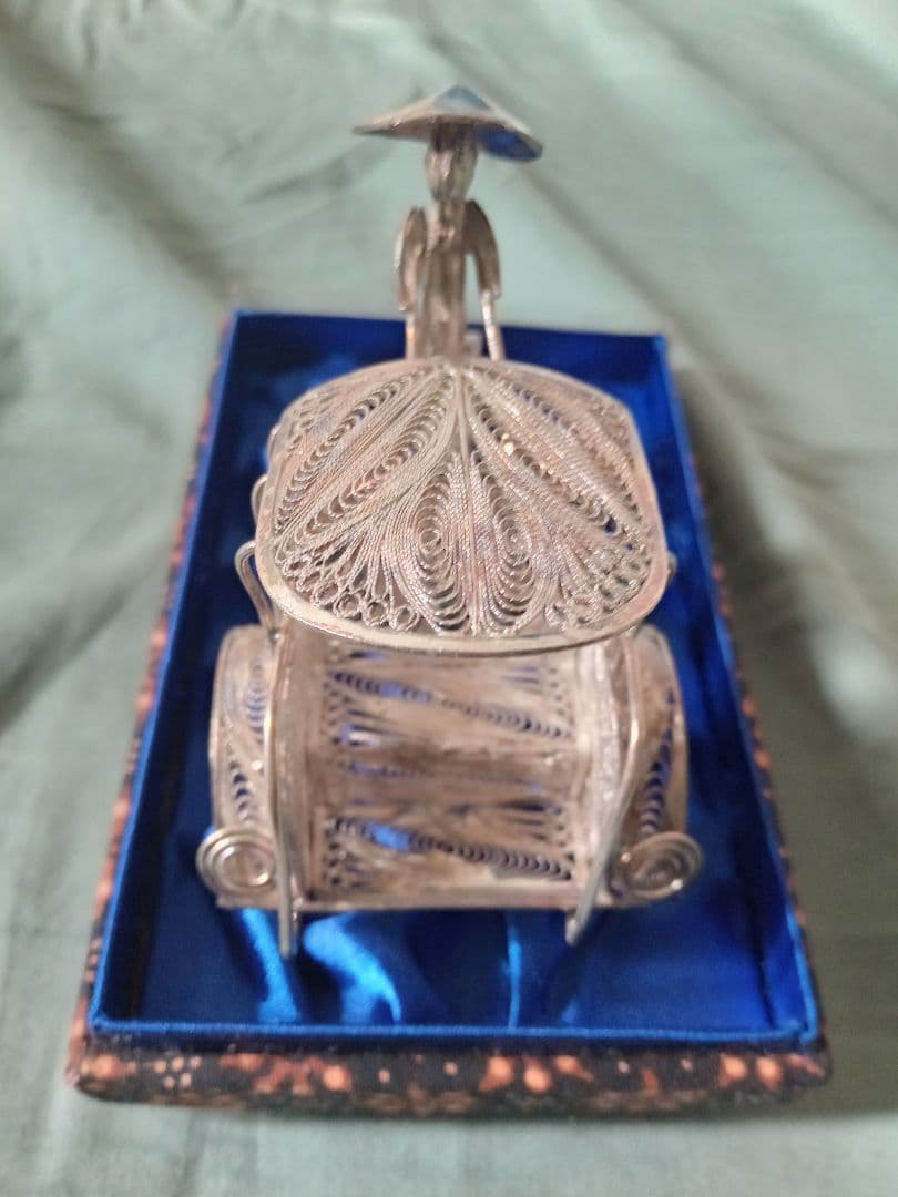 ベチャ 自転車タクシー アンティーク シルバー モチーフ