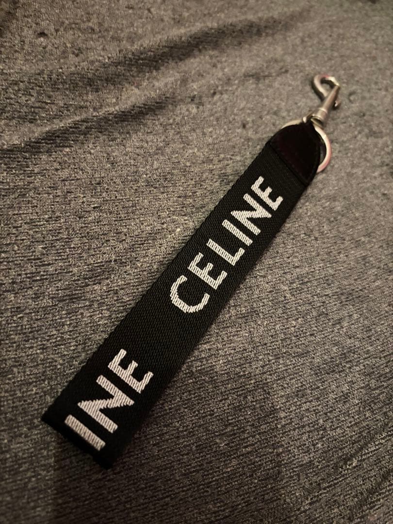 CELINE ナイロン　キーホルダー ブラック　レザー imgrc0120423471.jpg
