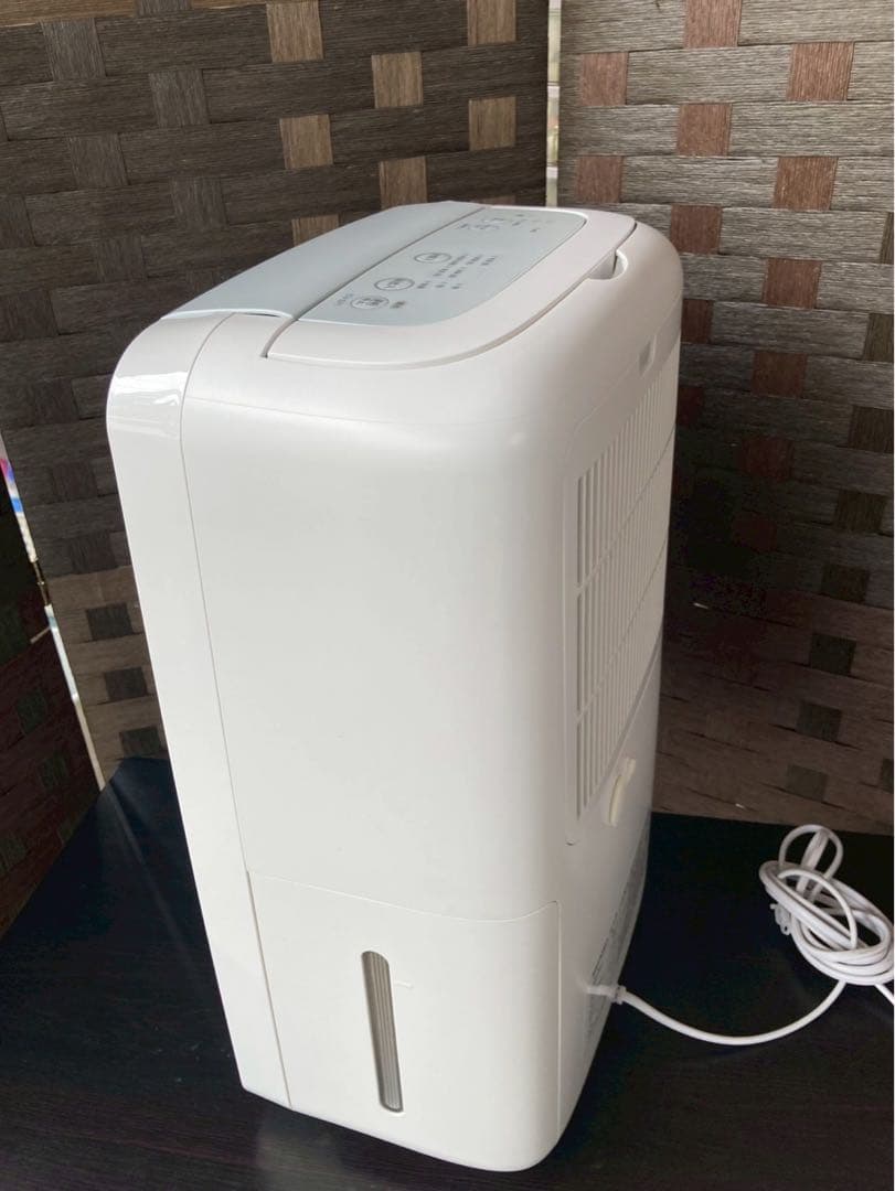 全国送料込 ◆ 美品SHARP 衣類乾燥除湿機(TPS4812)