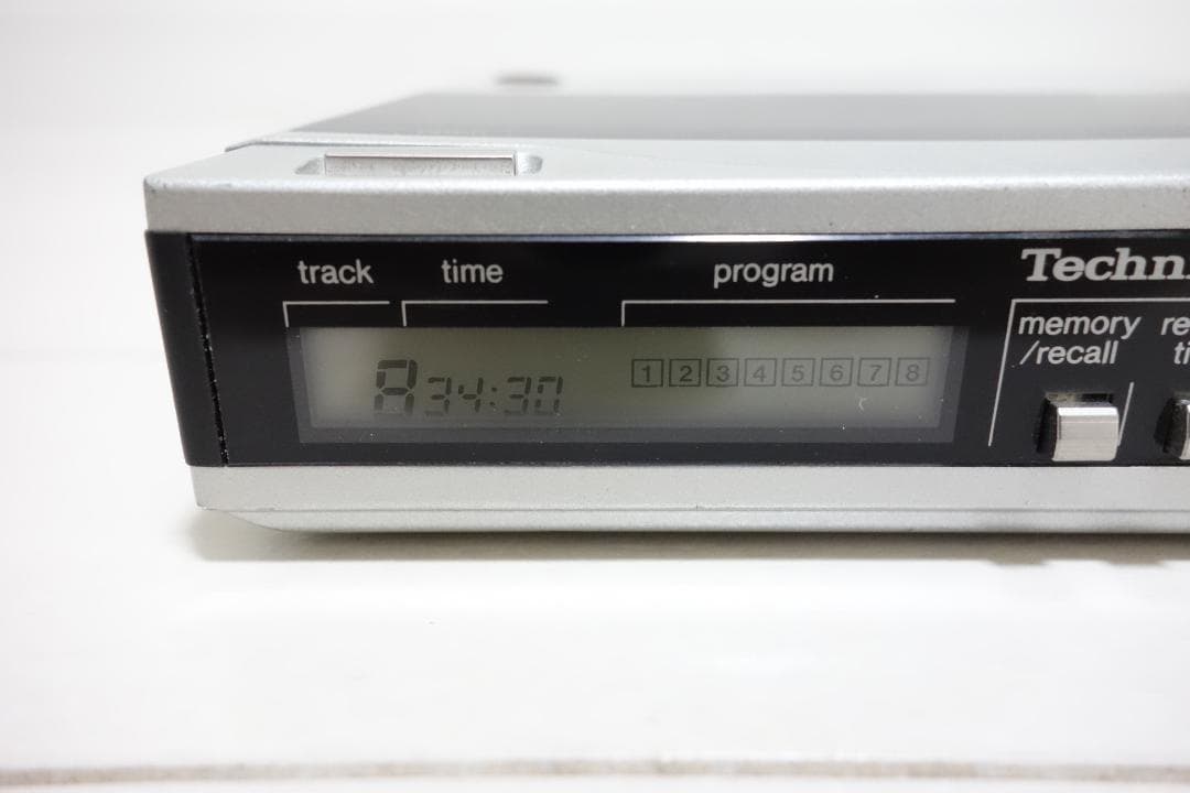 再生しました 希少品 ポータブルCDプレーヤー SL-XP7 Technics