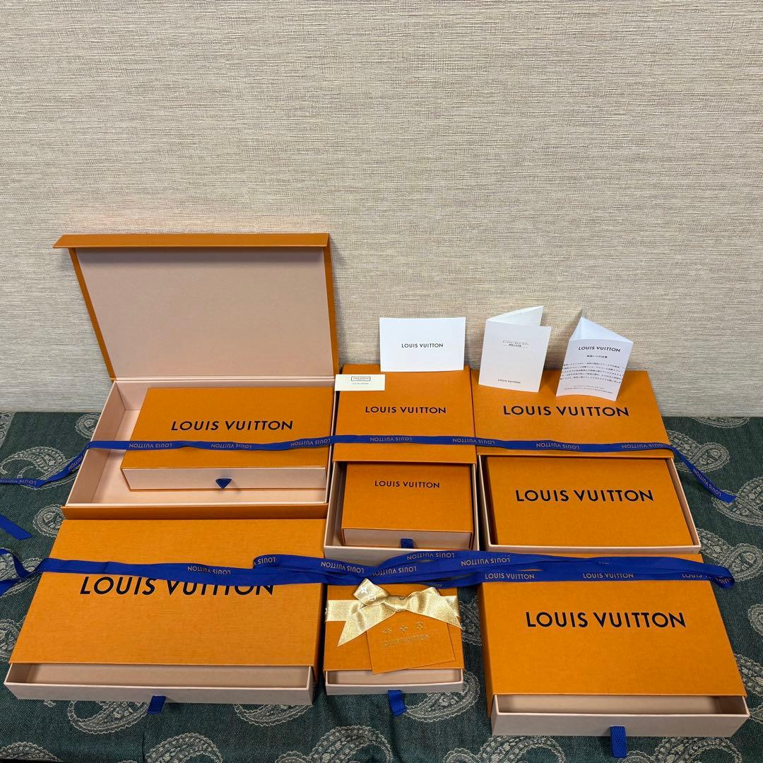 LOUIS VUITTON ギフト箱10個（ルイヴィトン）空箱 - メルカリ