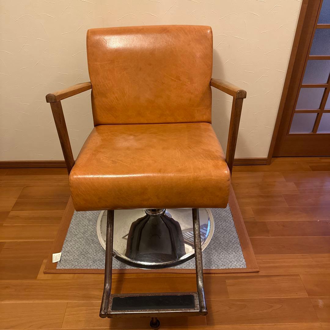 マテリ リベット（キャメル）丸ベース セット椅子 スタイリングチェア | セット椅子 | 美容椅子 | 美容室 セット面