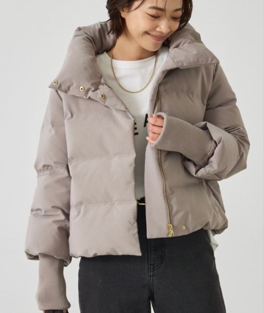 アバハウス袖リブシームレススタンドダウン定番/軽量/冬服/長袖/きれいめ abahouse mavie（アバハウスマヴィ） ダウンコート ダウンジャケット