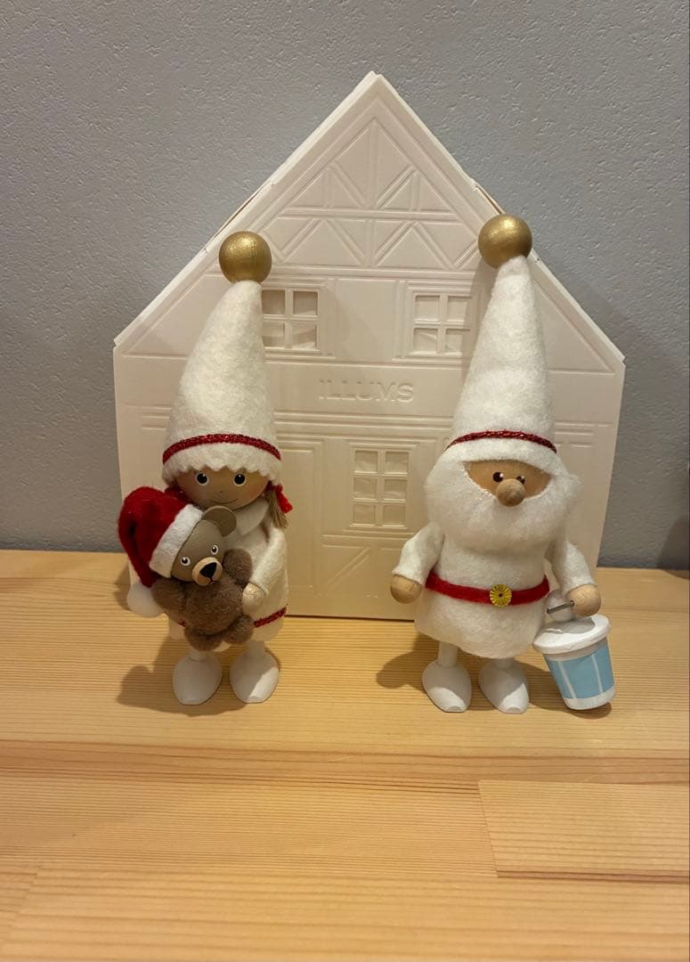 イルムス限定 2022 ランタンを持ったサンタ 女の子 セット ノルディカ