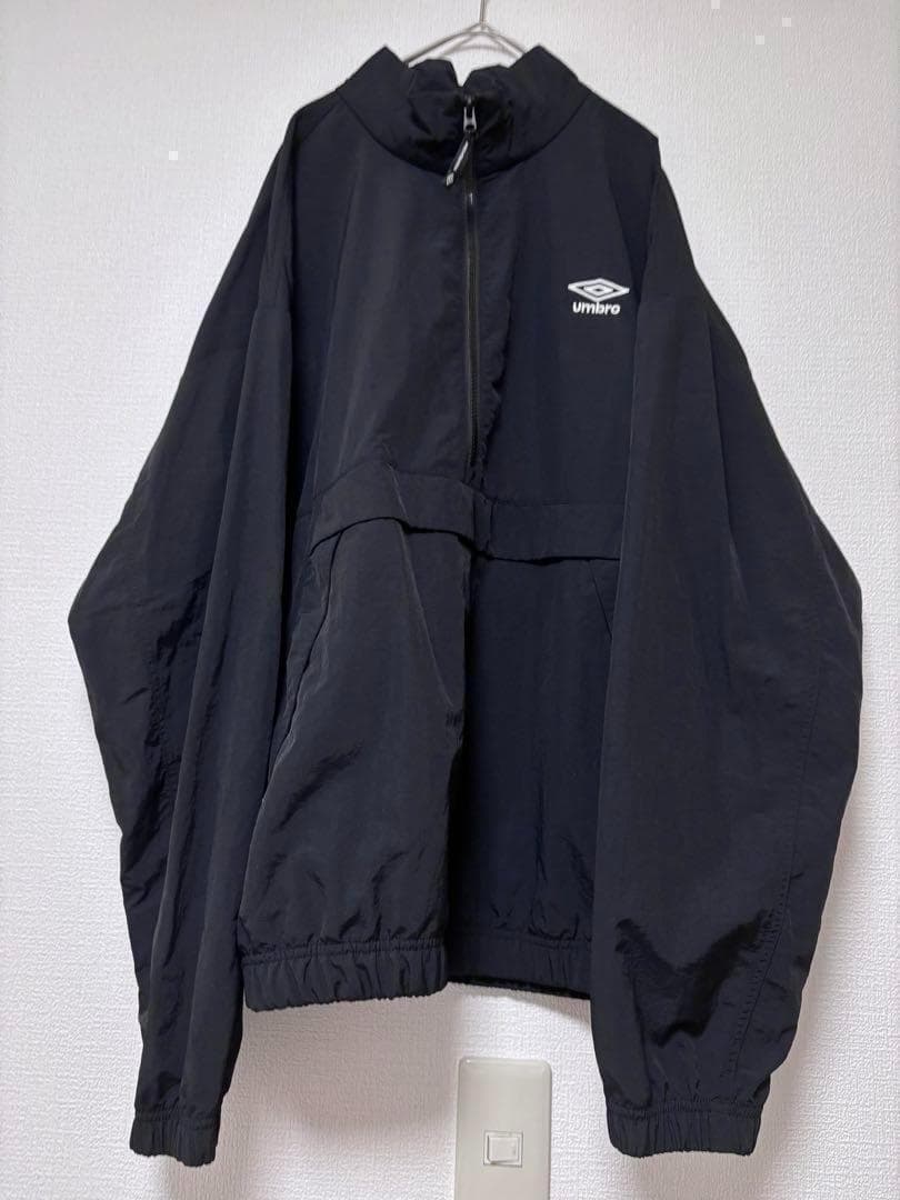 umbro ブラック ナイロンジャケット Mサイズ - メルカリ