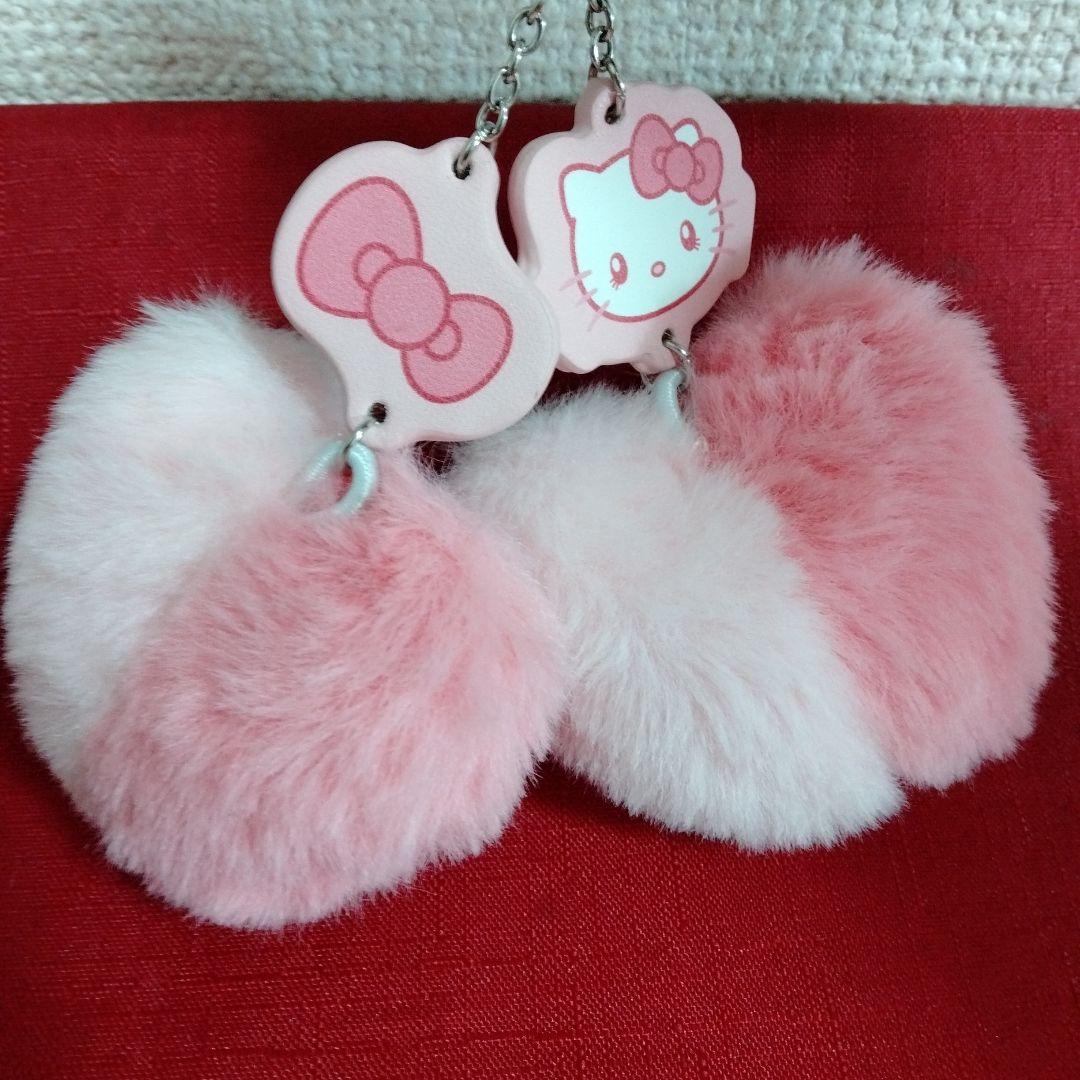 ハローキティ ファーイヤリング ピンク ユニバ USJ ハロウィン - メルカリ