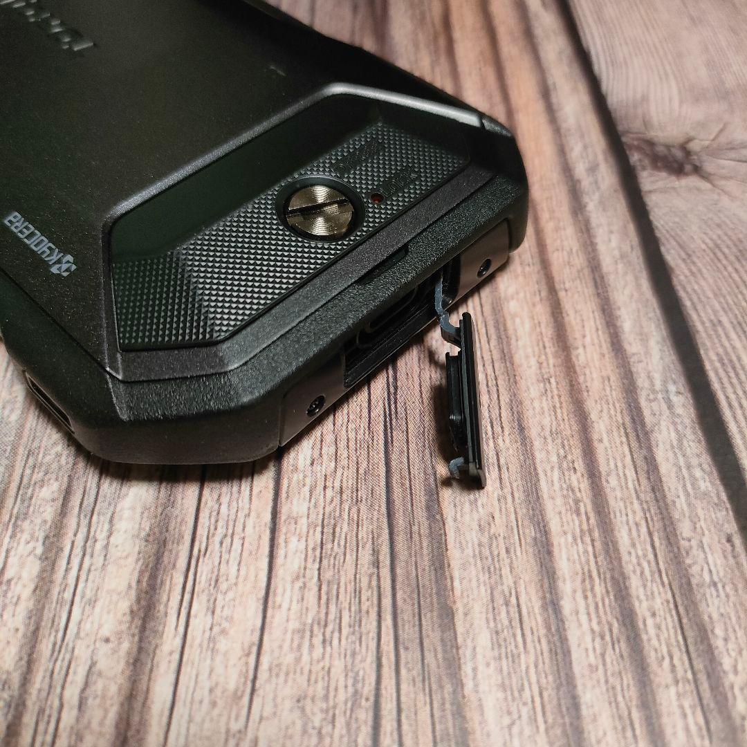 TORQUE 5G KYG01ブラック SIMフリー