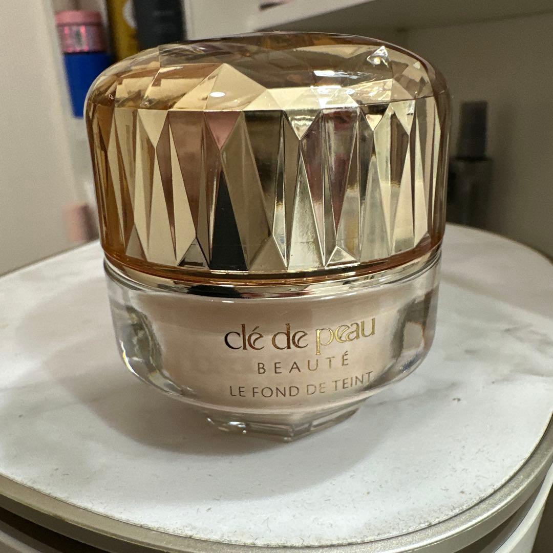 クレ・ド・ポー ボーテ(ル・フォンドゥタンn オークル10) ピンクオークル10 クレ・ド・ポー ボーテ / ル・フォンドゥタンn ピンクオークル10の