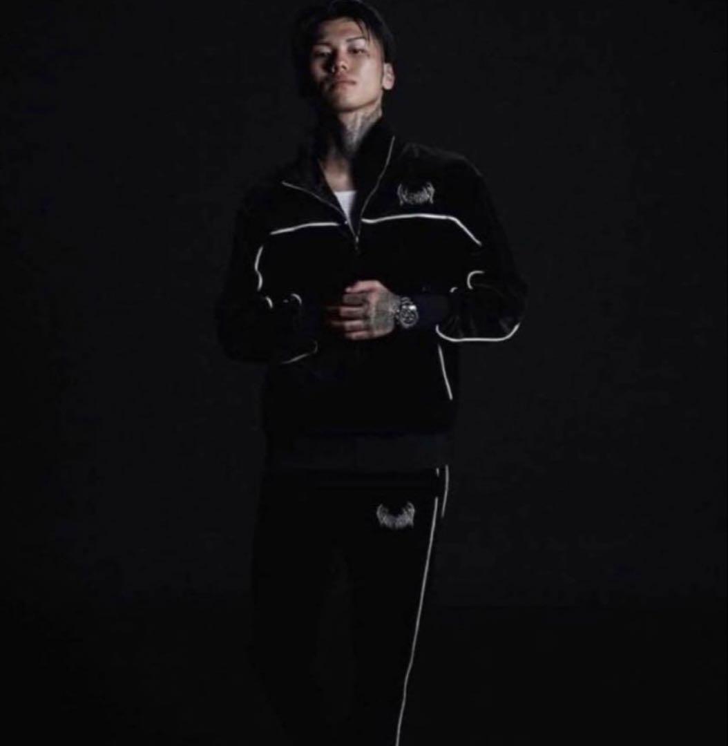 pxrgetrxxper着用 ベロアジャケットyxngbratz 上のみ - メルカリ