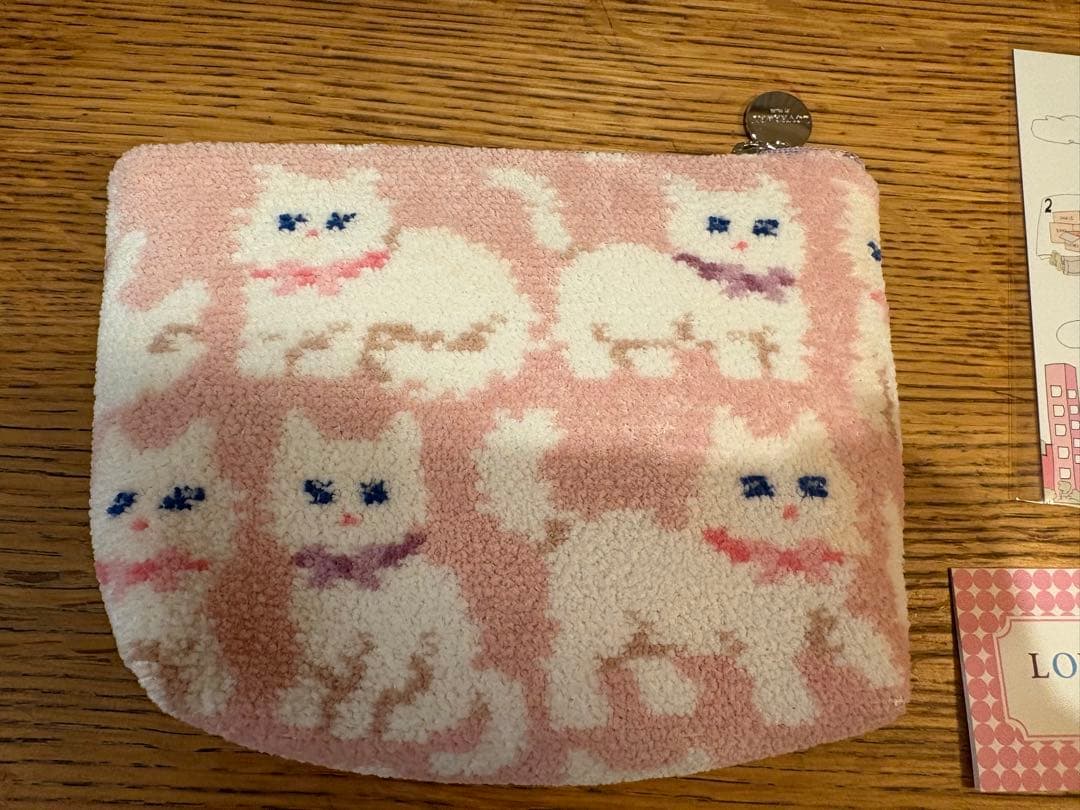 新品タグ付き フェイラー FEILER モフモフネコチャン 舟形ポーチ M