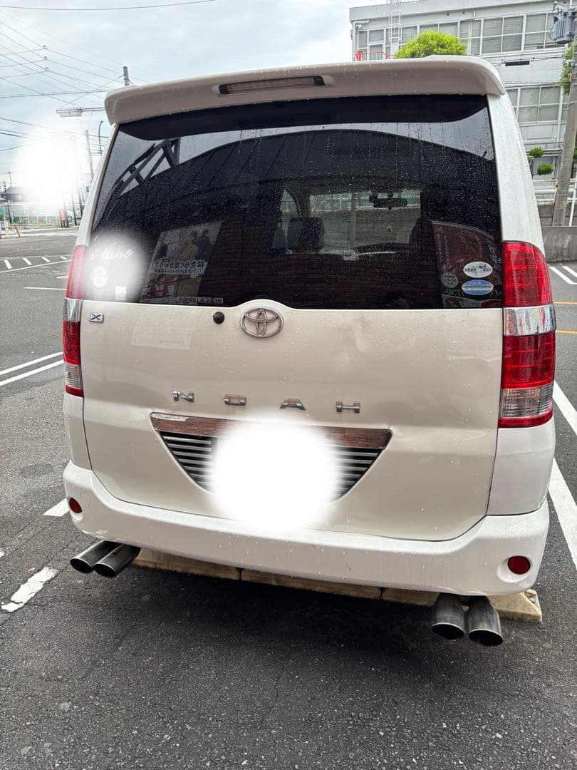 azr60 ４本出し　マフラー　ノア　ヴォクシー　ZRR70 流用できるかも？