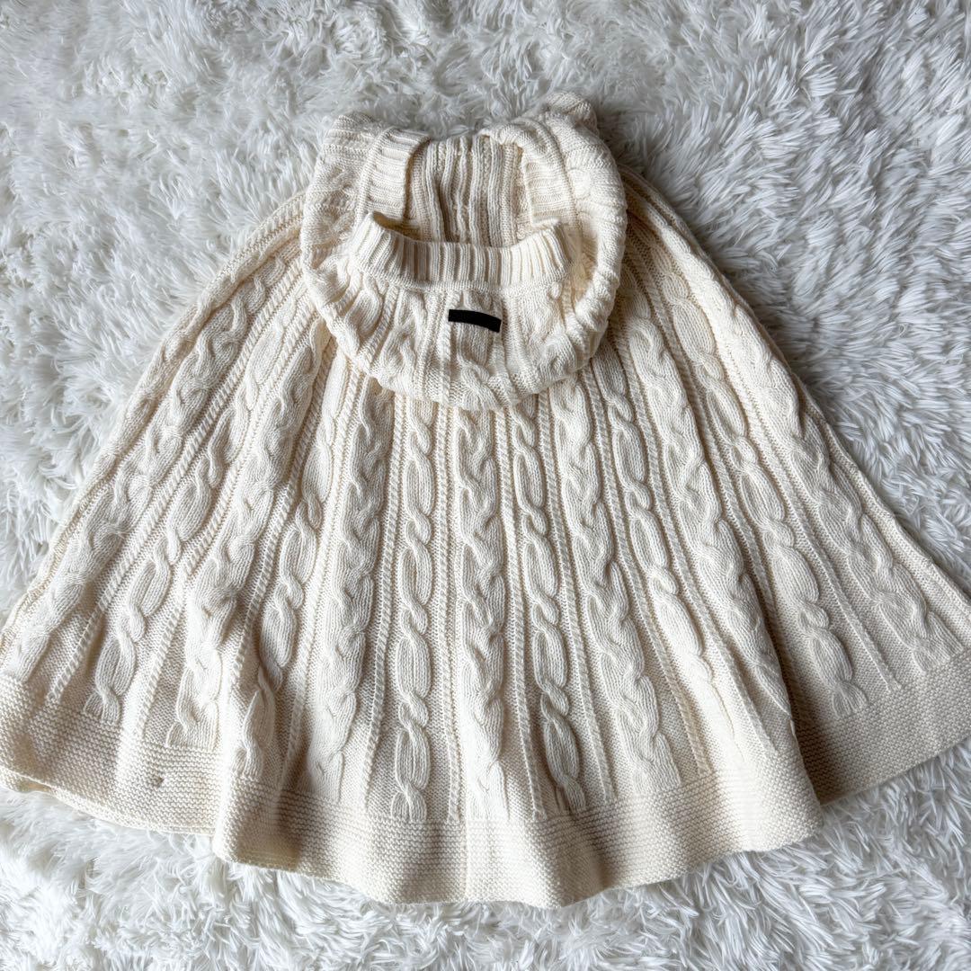希少✨バーバリーブルーレーベル ケーブルニット ポンチョ ロゴボタン