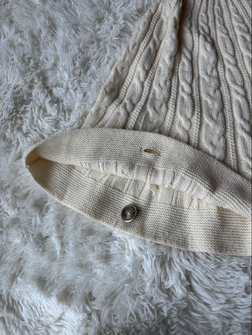 希少✨バーバリーブルーレーベル ケーブルニット ポンチョ ロゴボタン