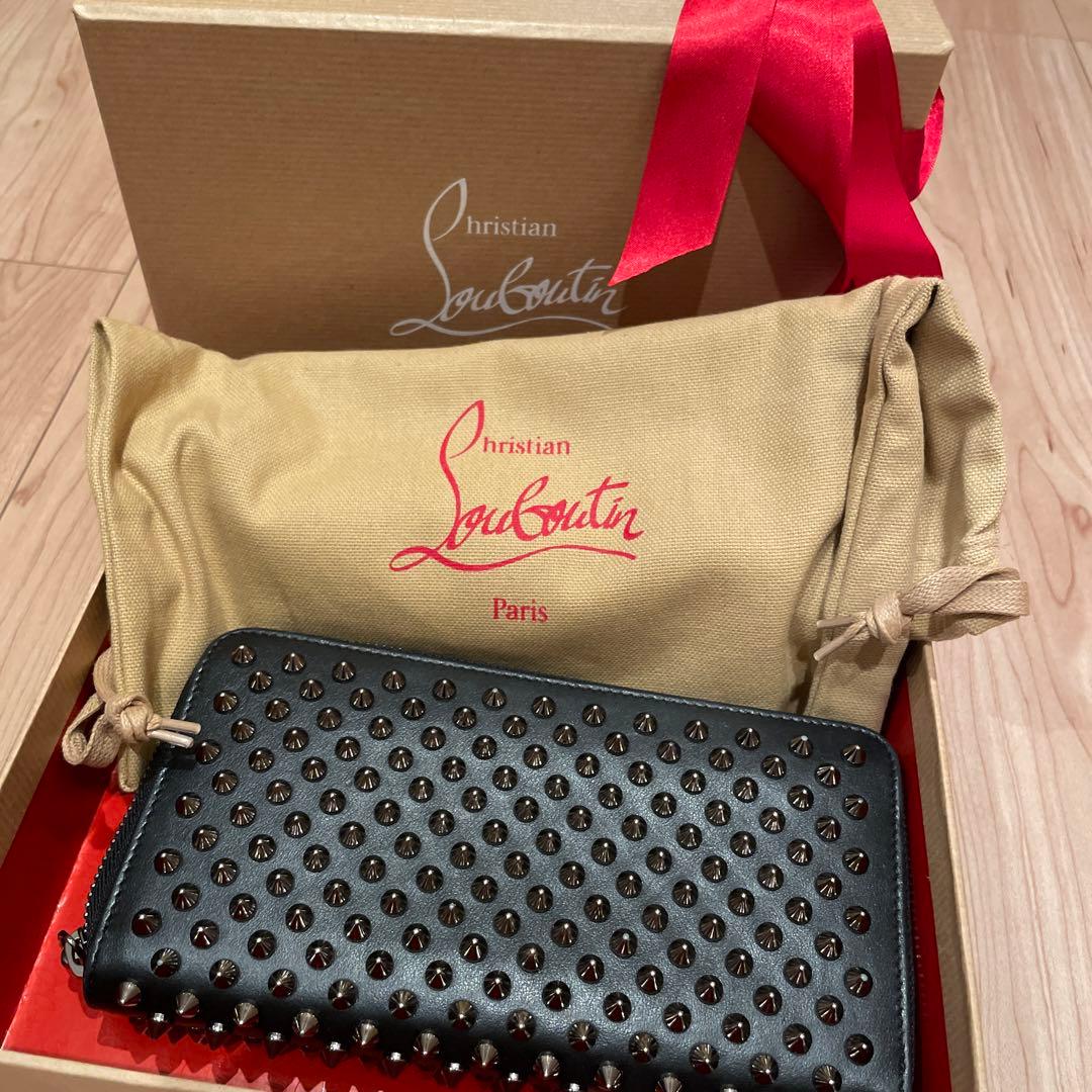 クリスチャンルブタン】スタッズ 黒長財布 箱リボン袋 保証書付き