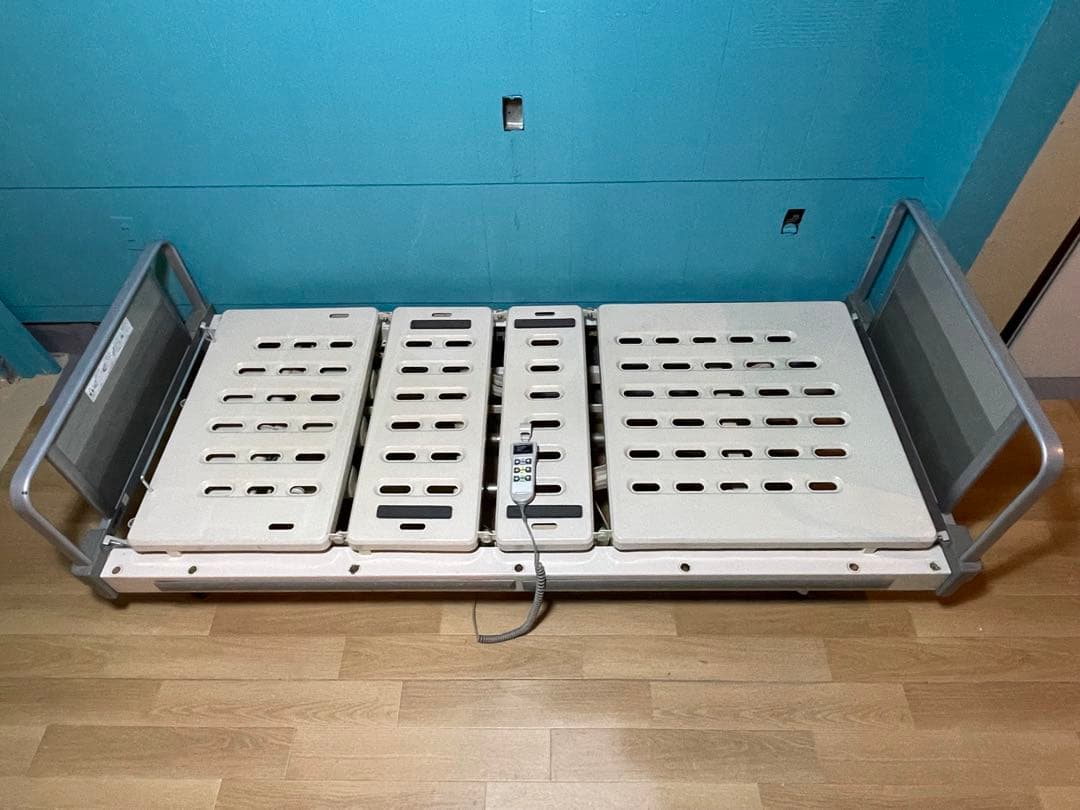 パラマウントベッド 中古 3モーター 電動介護ベッド 中古】パラマウントベッド カリストシリーズ 電動3モーター キャスター