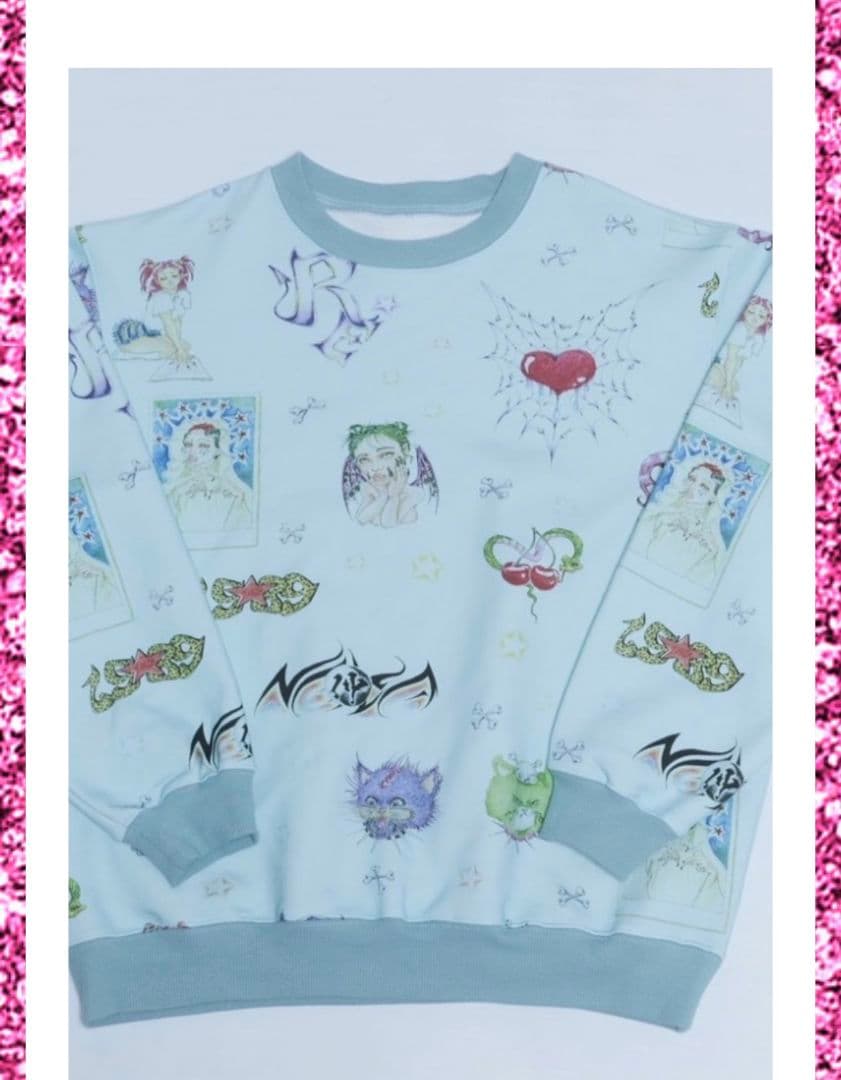 値下げ中！仲里依紗 RE. 手書きスウェット ブルー 完売品 - メルカリ