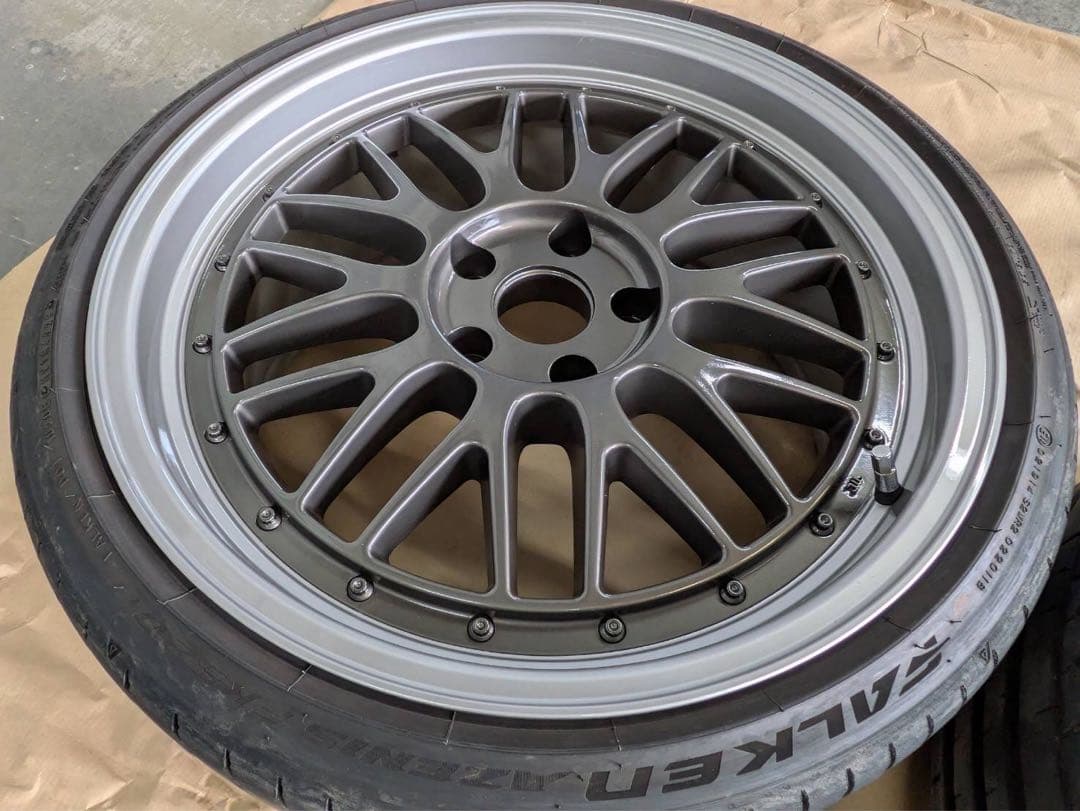 メッシュ　LMタイプ19インチ　8.5J35 4本通し　引き取り限定セール