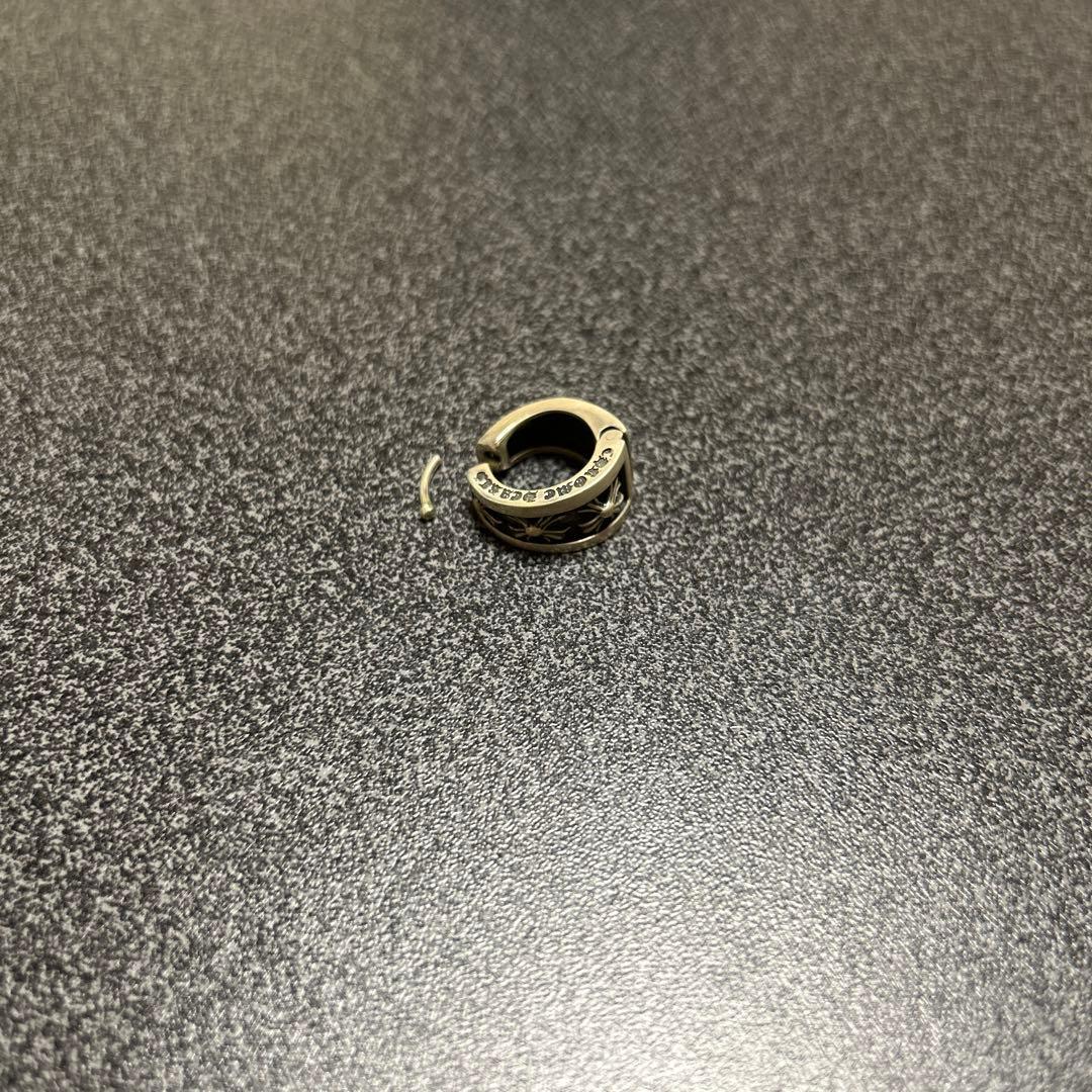 Chromehearts ナローVバンド CHX イヤリング 左耳用