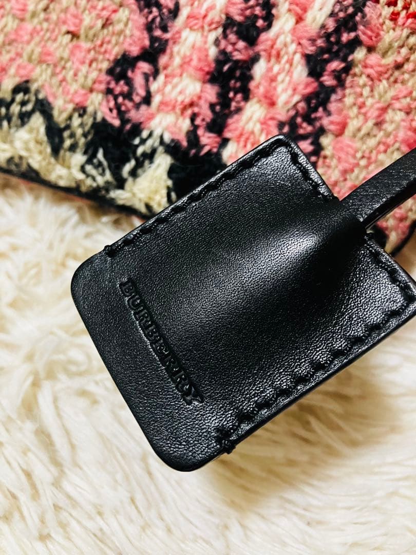 鍵付き　バーバリーロンドン　ノバチェック　ツイード　クラッチバッグ　ピンク