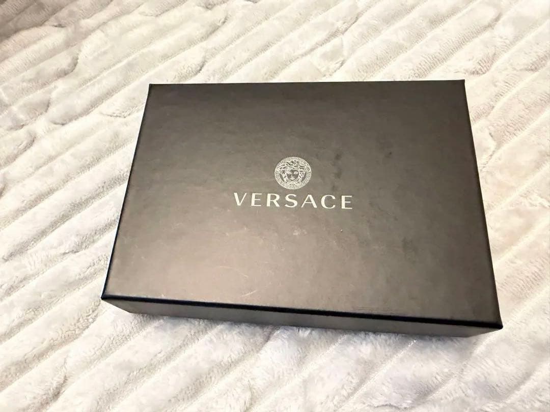 《最値下げ》VERSACE グリーン 二つ折り財布