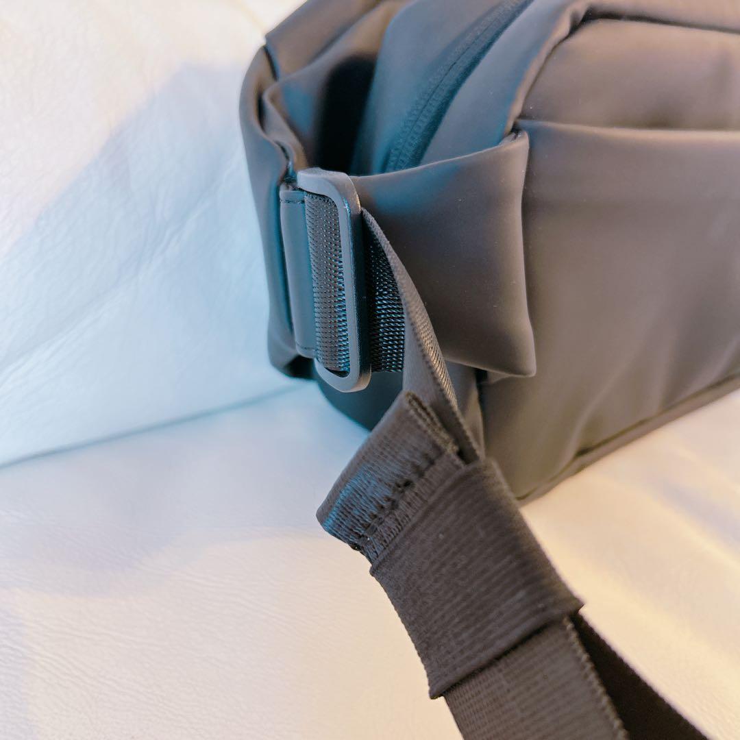 QUICKPACK クイックパック　ボディバッグ