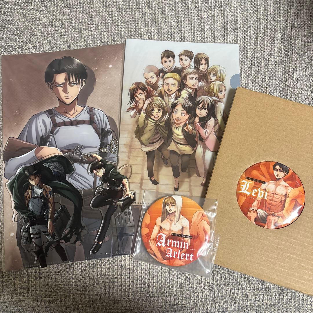 進撃の巨人グッズ6点まとめ売り - メルカリ