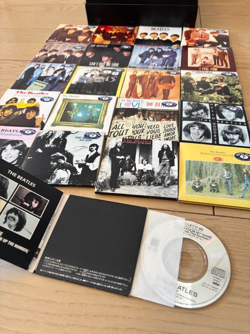 The Beatles SinglesCollection【希少】 【廃盤】 THE BEATLES / THE COMPLETE U.S.SINGLES COLLECTION 2024年増補改訂版