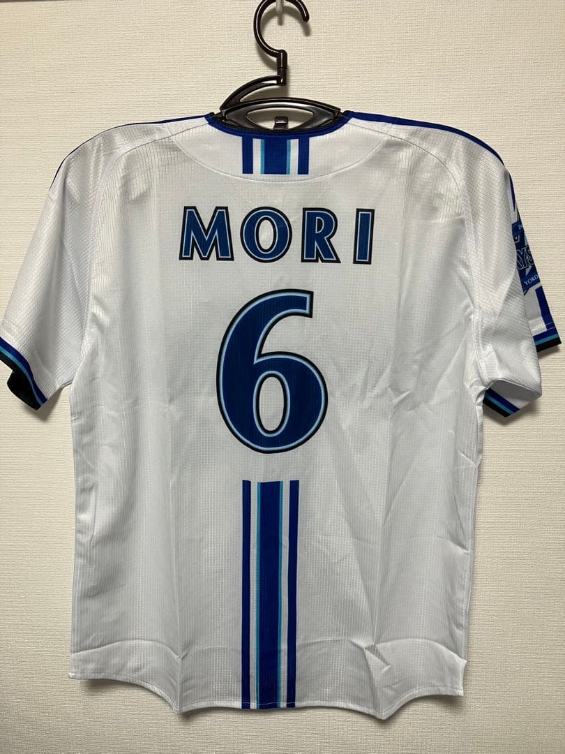 横浜DeNAベイスターズ#6森敬斗 ホームレプリカユニフォーム - メルカリ