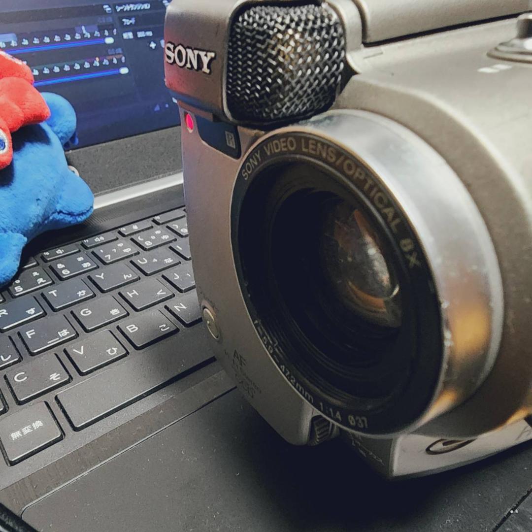 【動作確認済】SONY 高画質 Hi8 ビデオカメラ CCD-TR2 セット